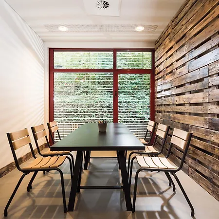 塞米那里斯巴特洪内夫酒店 莱茵河畔的巴特霍内夫