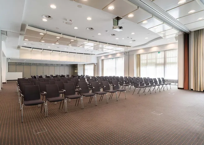 Seminaris Aparthotel 4*