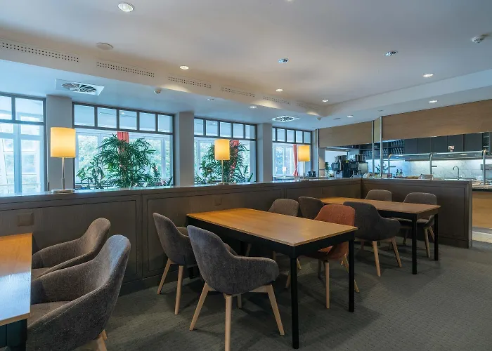 Seminaris באד הונף אם ריין